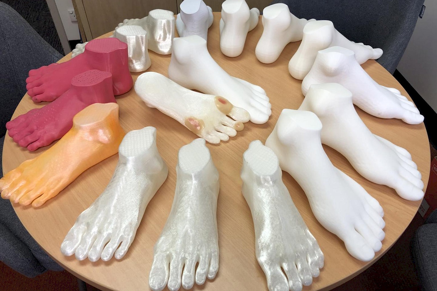 3D-printed foot models improve diabetic foot care training